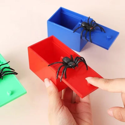 Funny Scare Box Wooden Prank Spider Hidden in a Case Joke Toy Halloween Gift BK