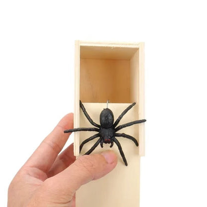 Funny Scare Box Wooden Prank Spider Hidden in a Case Joke Toy Halloween Gift BK