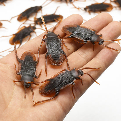 20-100Pc Realistic Bug Trick Prank Toy Fake Cockroaches Plastic Halloween Insect